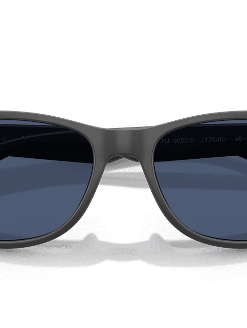 Ray-Ban Sunglasses Children New Wayfarer Kids - Rubber Dark Gray Frame Blue Lenses 47-15